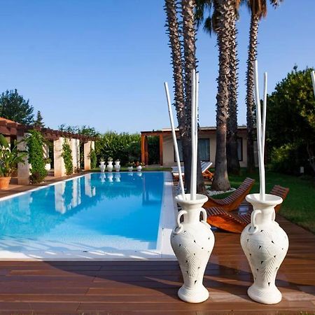 Spaziosa Villa Con Piscina E Giardino, Polignano A Mare Zewnętrze zdjęcie