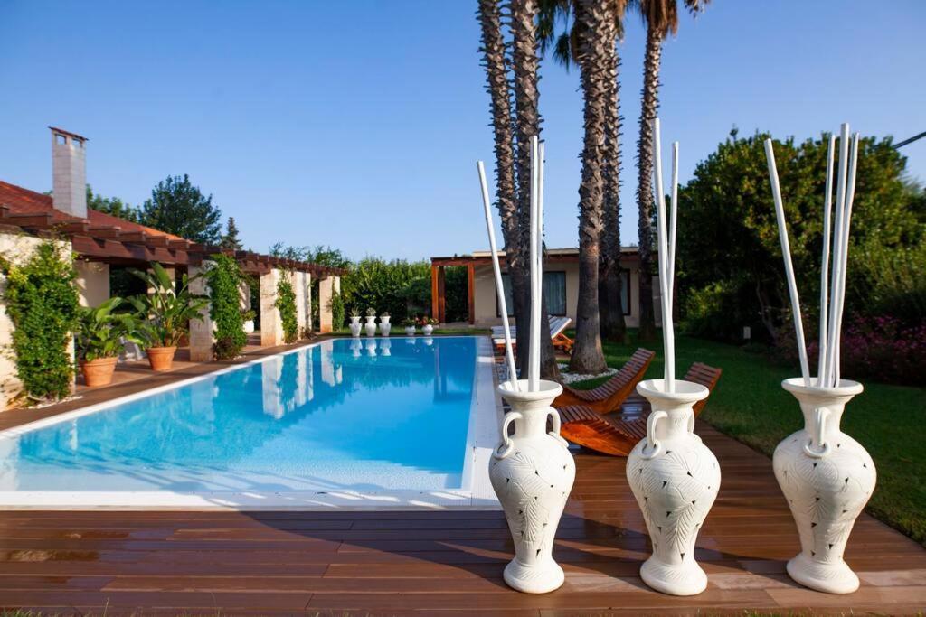 Spaziosa Villa Con Piscina E Giardino, Polignano A Mare Zewnętrze zdjęcie