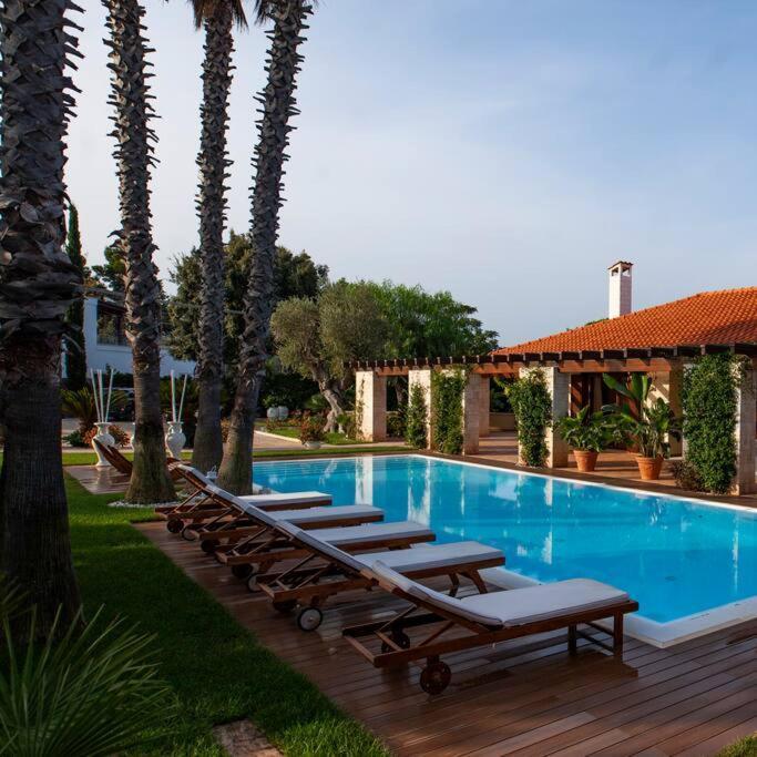 Spaziosa Villa Con Piscina E Giardino, Polignano A Mare Zewnętrze zdjęcie