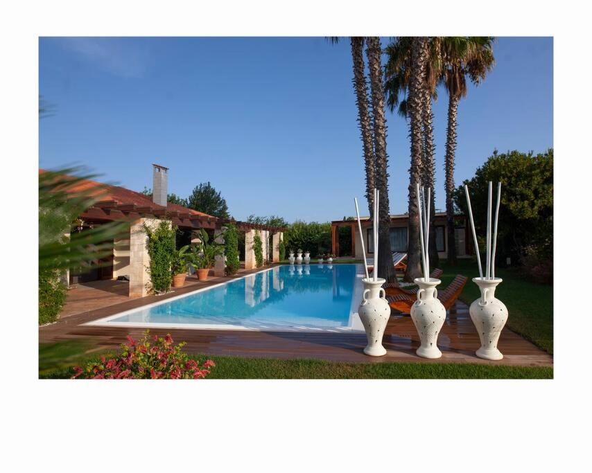Spaziosa Villa Con Piscina E Giardino, Polignano A Mare Zewnętrze zdjęcie